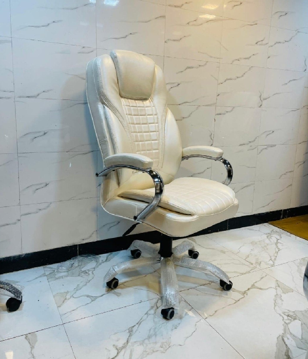 WHITE REVOLVING CHAIR
